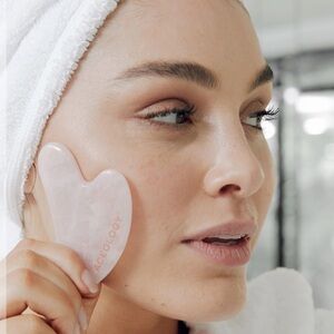 🌹ACEOLOGY ROSE QUARTZ GUA SHA FACIAL MASSAGER